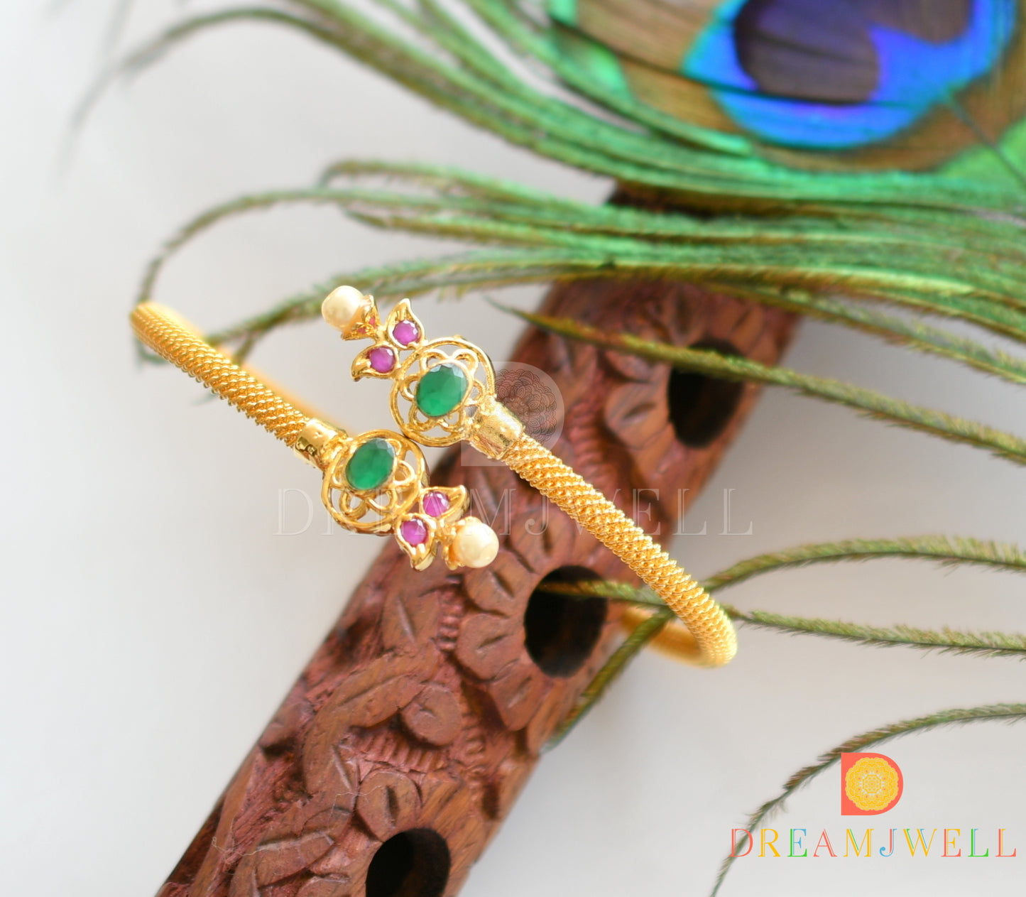 Gold tone ruby-emerald pearl bracelet (2.6) dj-09963