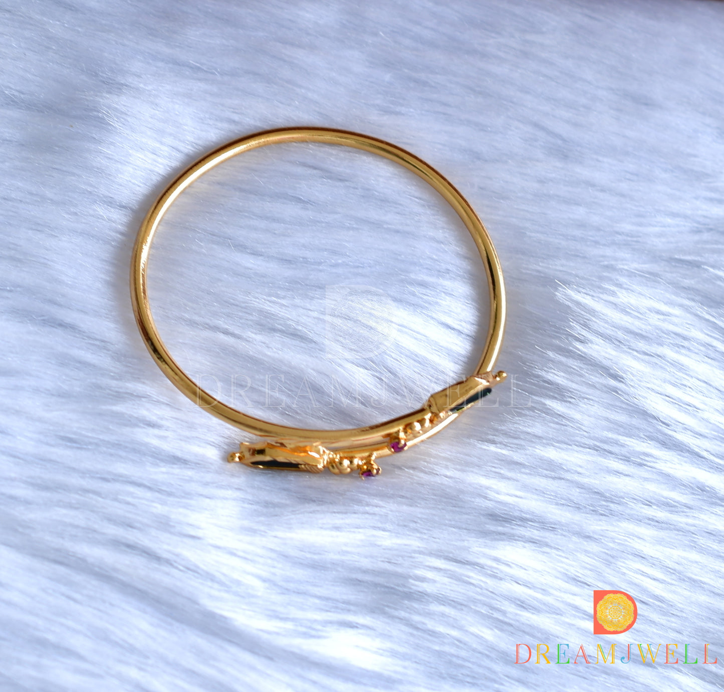 Gold tone pink-green nagapadam Kerala style kada(2.4) dj-38259