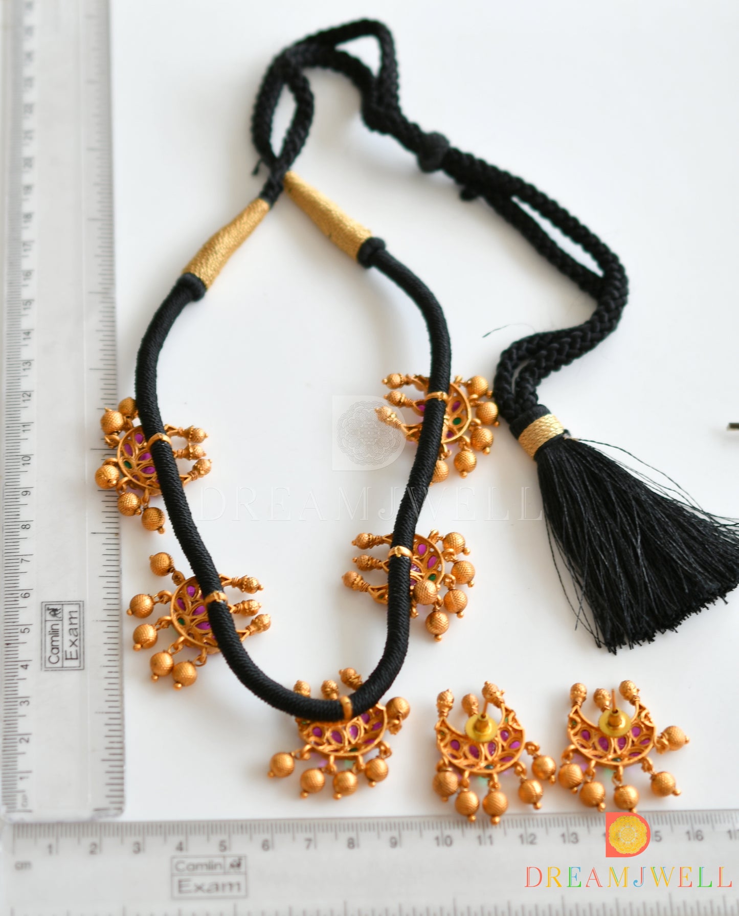 Matte finish kemp-green black silk thread moon necklace set dj-33622