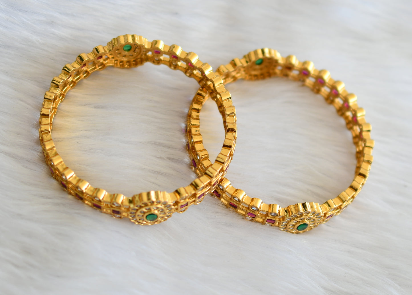 Matte finish cz kemp-green bangles(2.4) dj-33692