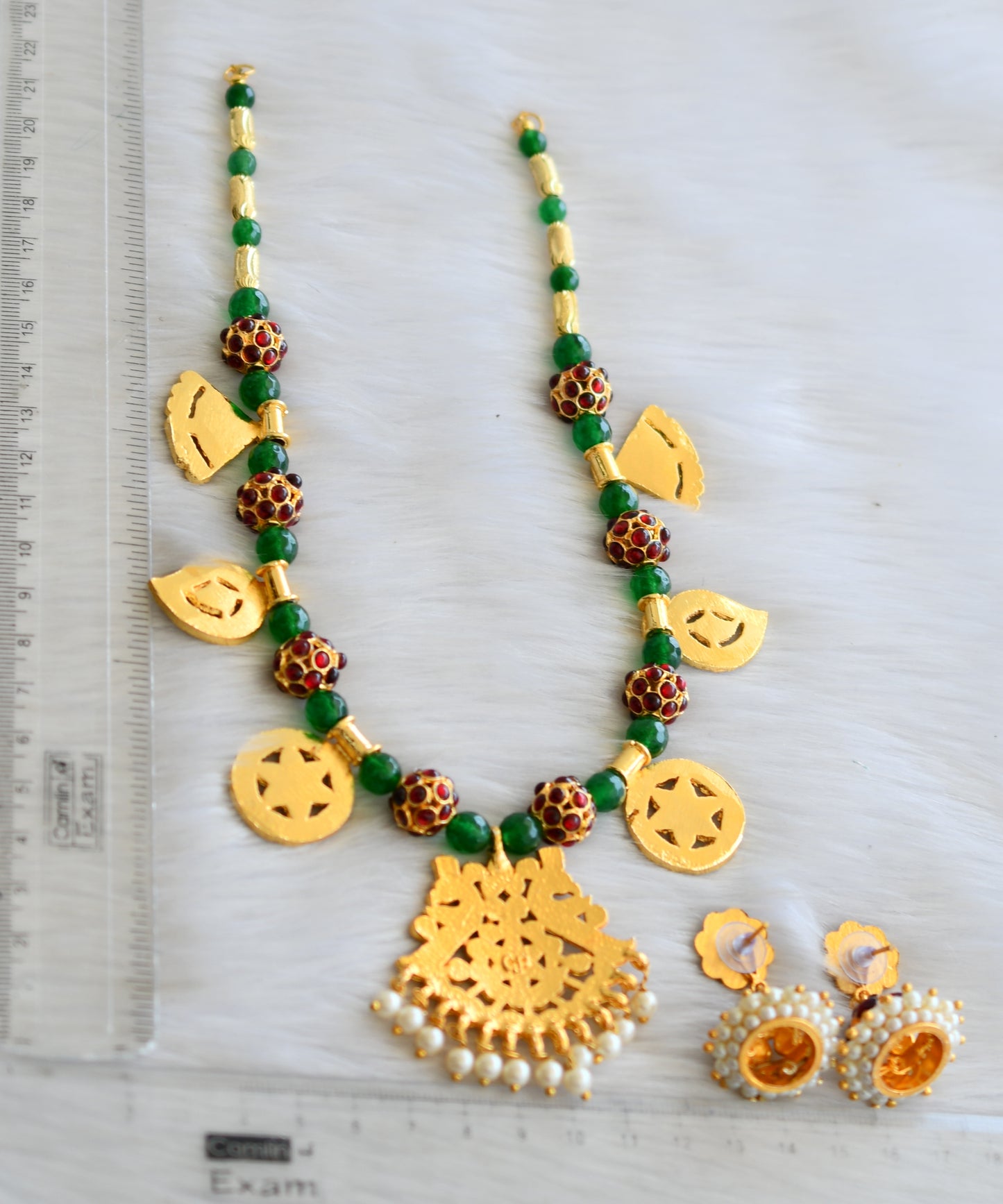 Gold tone Kemp-green agates rudhra balls beaded necklace set dj-22036