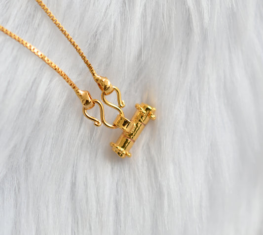 Gold tone chain with small pendant dj-39159