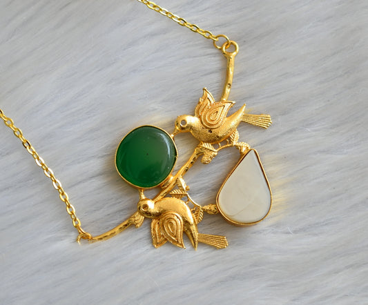Matte finish green-white sliced tone birds pendant with chain dj-41965