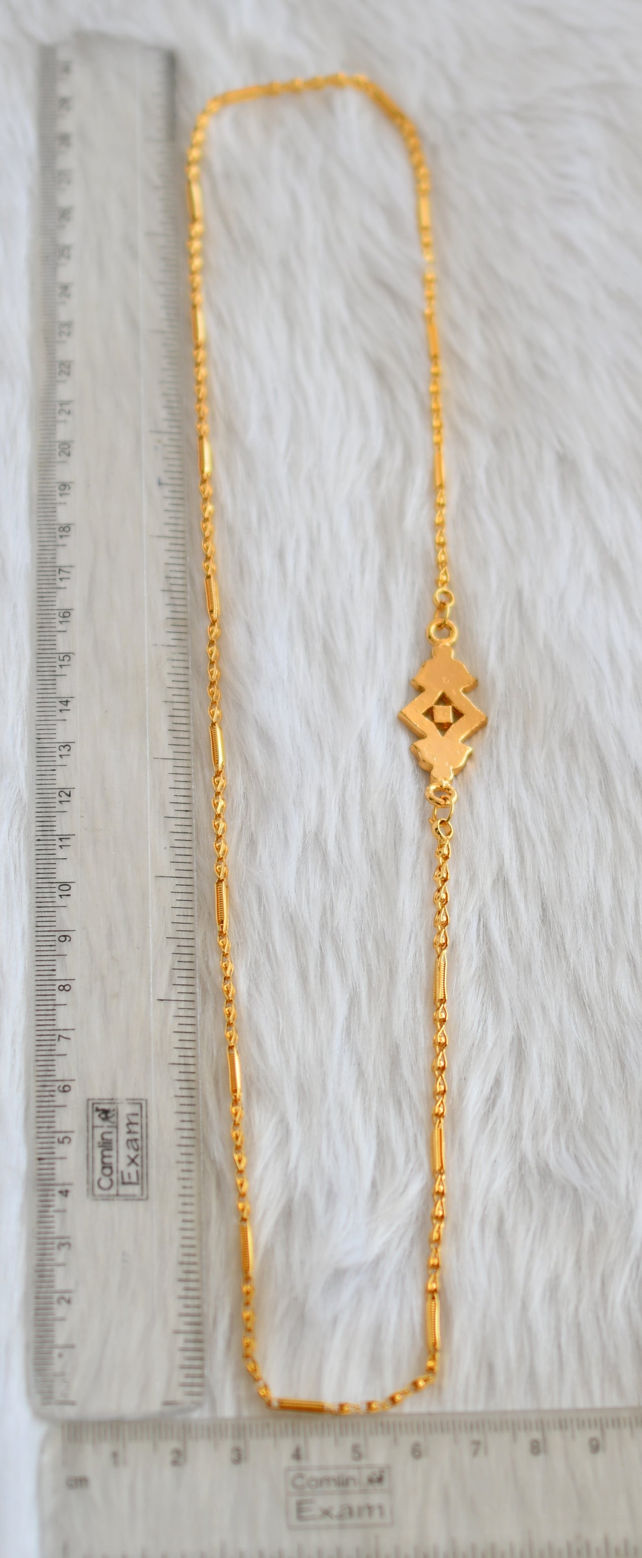 Gold tone ad pink-green-white stone mugappu chain dj-39198