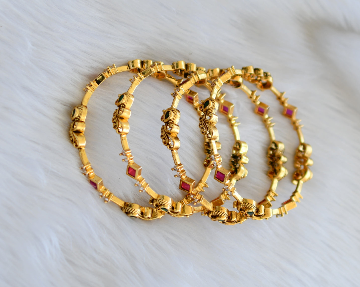 Antique gold tone kemp-green-white peacock set of 4 Bangles(2.8) dj-40757