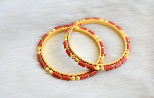 Gold tone coral beaded bangles(2.10) dj-39811