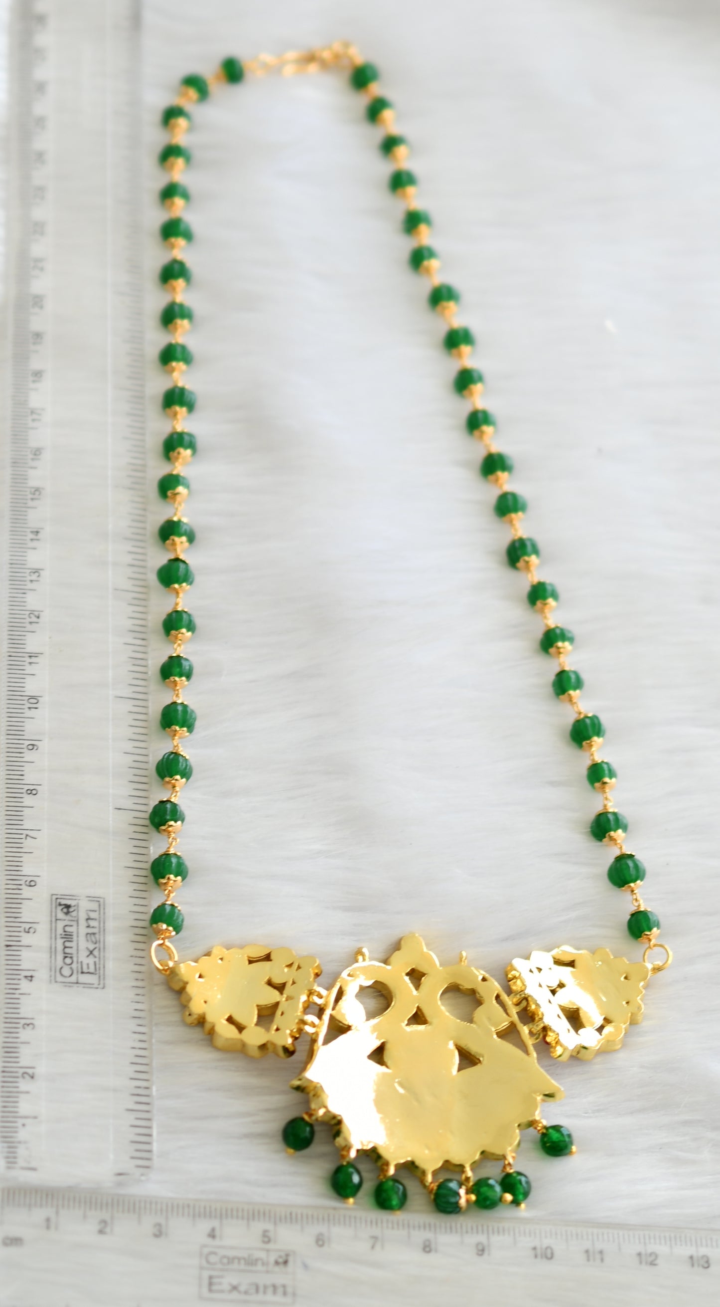 Gold tone real kemp-green peacock pendant with green beads chain dj-39890