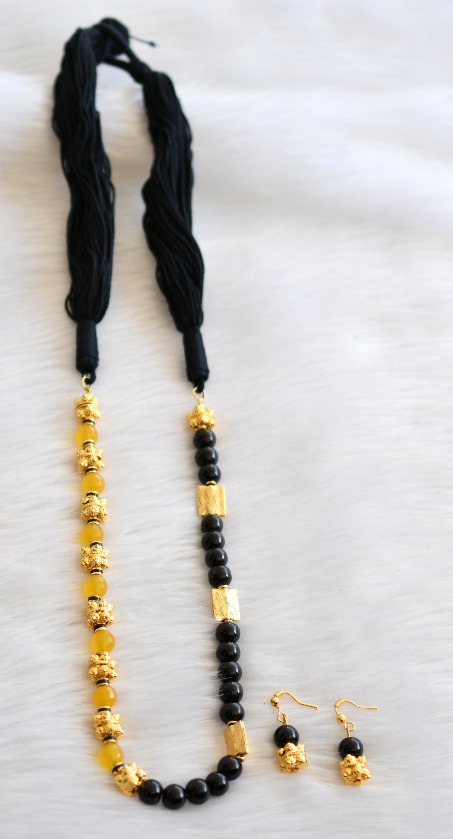 Handmade yellow-black beads necklace set dj-02519