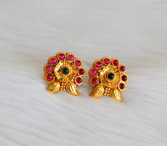 Antique gold tone kemp-green studs dj-02408