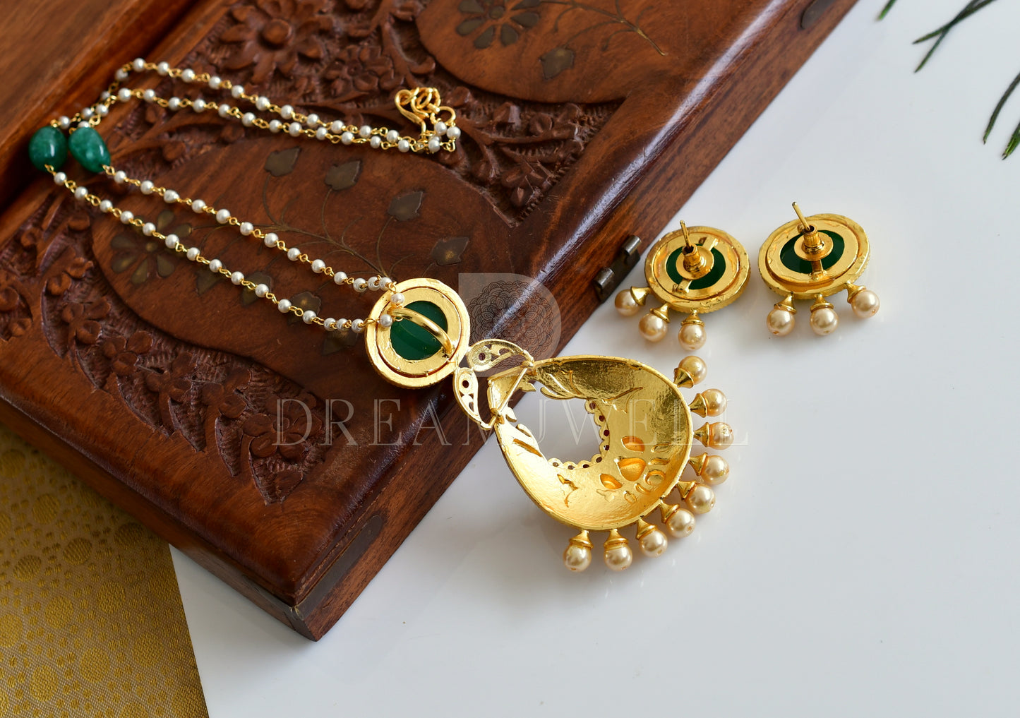 Matte Finish Green-red Lotus Pearl Chain/Necklace Set-dj14919