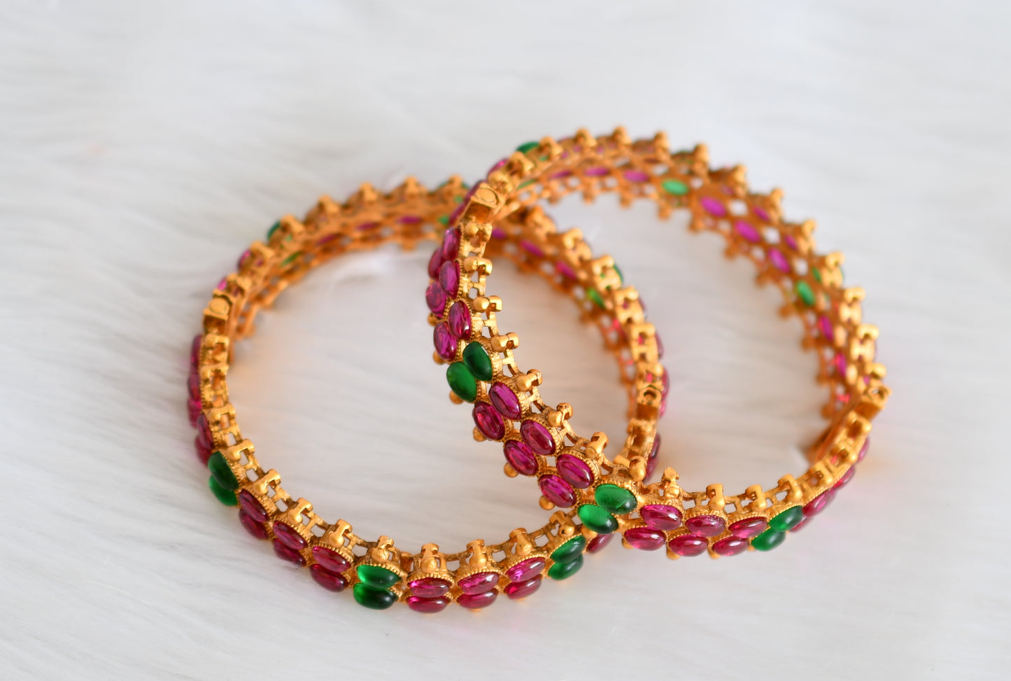 Matte finish kemp-green screw type bangles(2.6) dj-19825