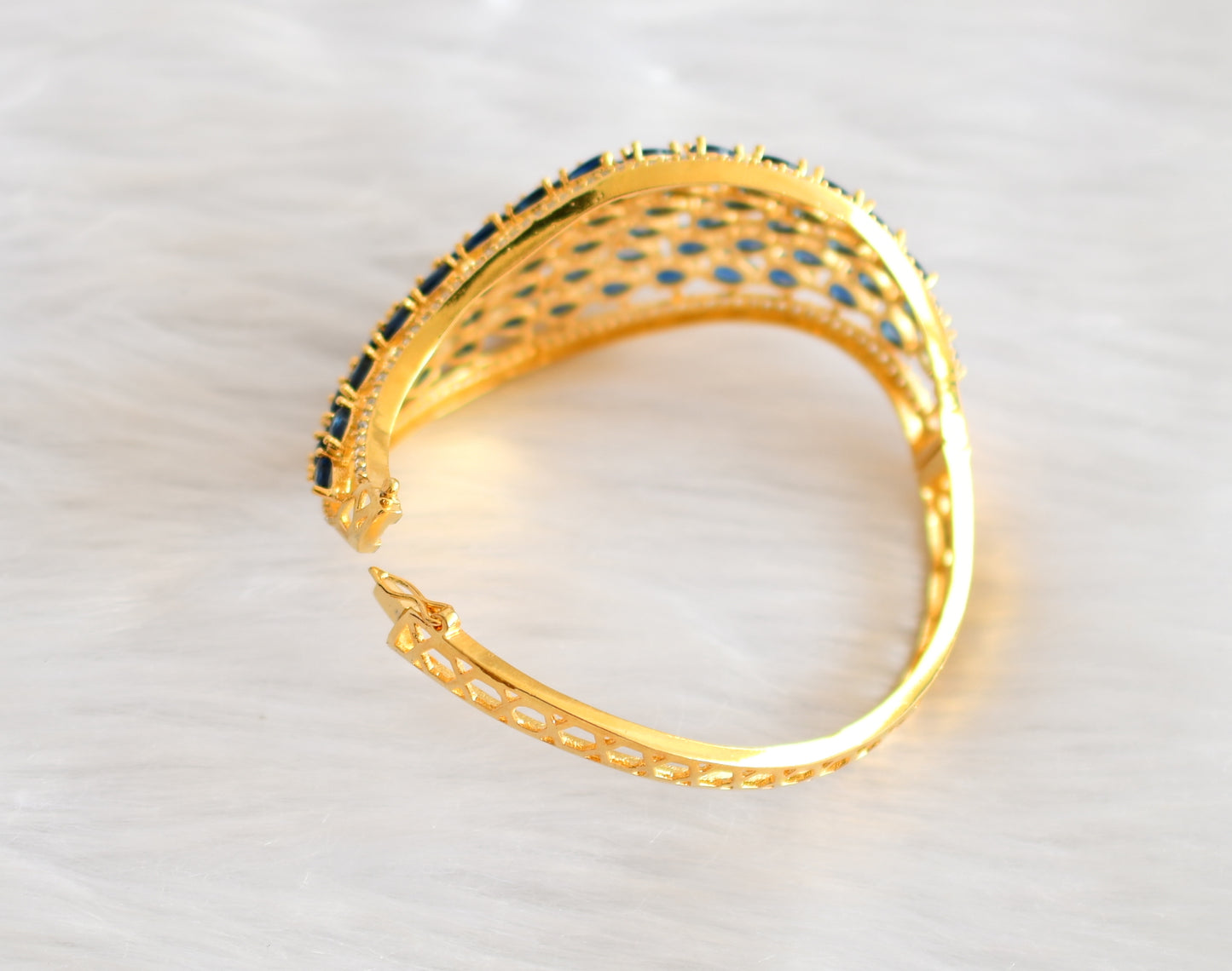 Gold tone cz blue bracelet dj-19776