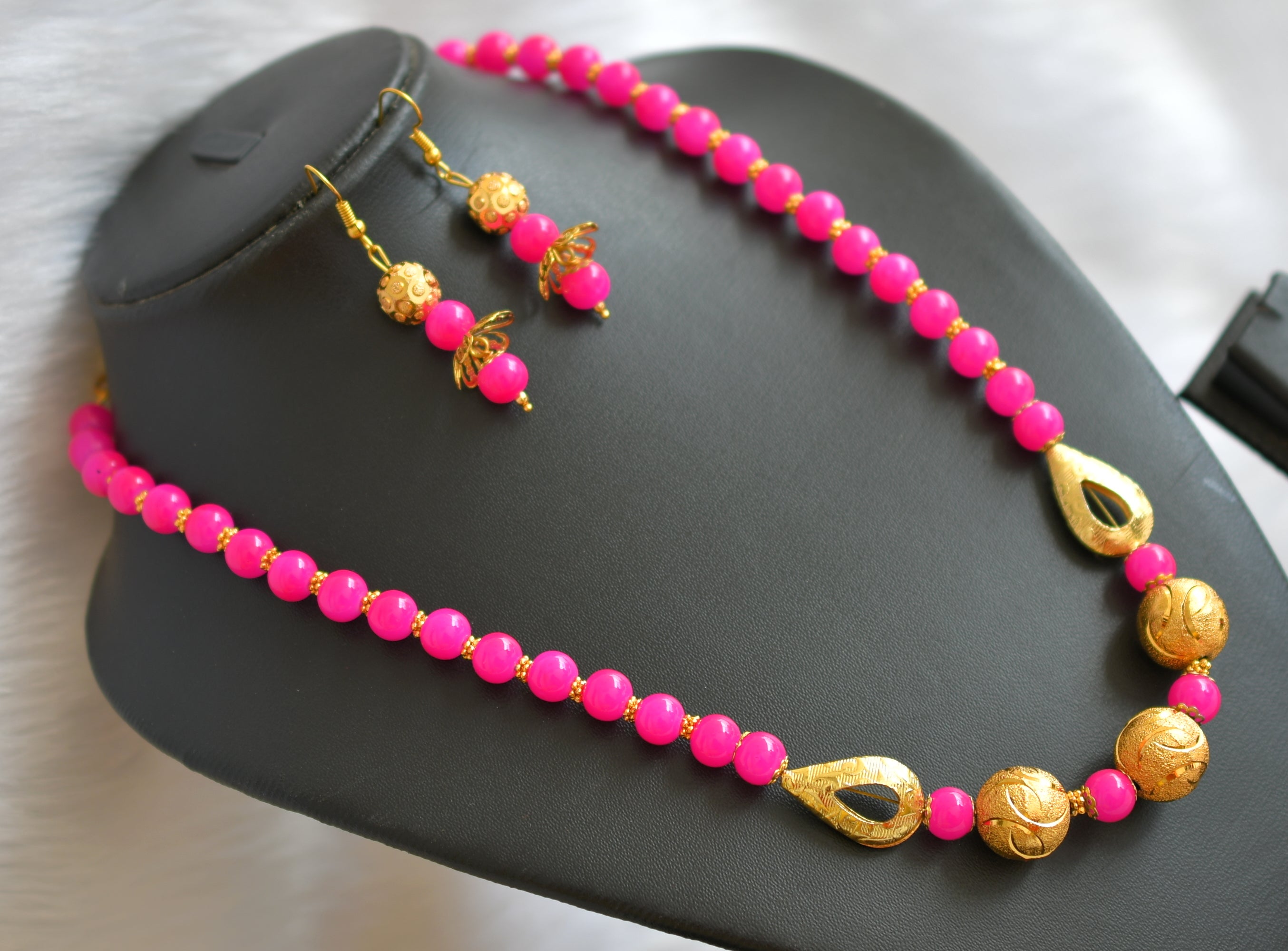 DREAMJWELL Beautiful Pink Beads Handmade Necklace Set DJ19781