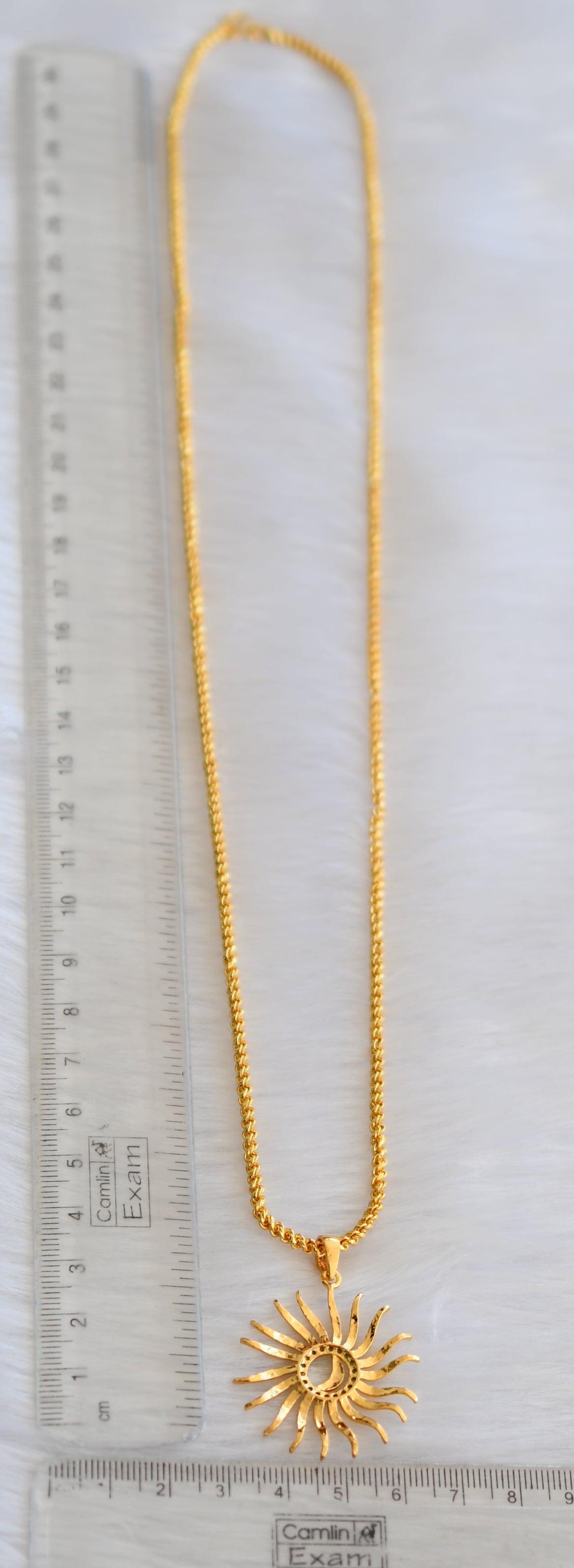 Gold tone cz green sun pendant with chain dj-39983