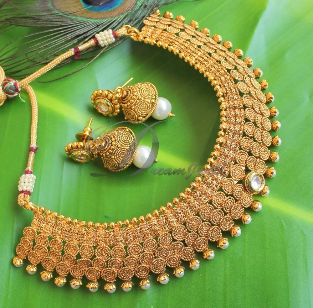 DREAMJWELL Beautiful Antique Designer Kundan Choker Necklace Set