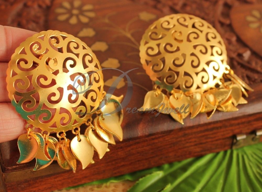 DREAMJWELL Beautiful Gold Plated Flower Studs-dj14701 – dreamjwell