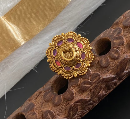 Antique gold tone kemp stone peacock finger ring dj-54334