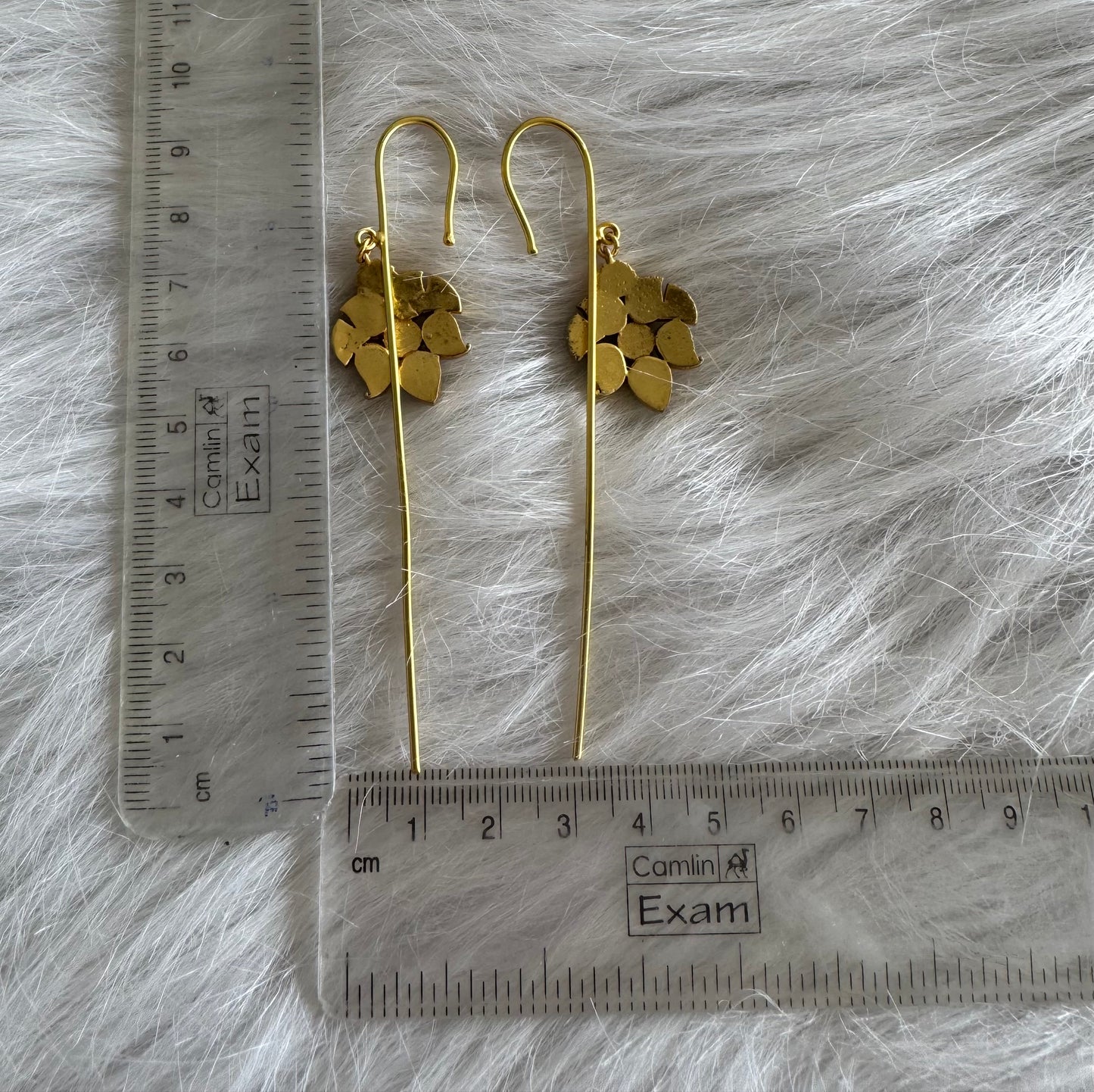 Gold tone pink-green kundan jadau flower bugadi earrings dj-51126