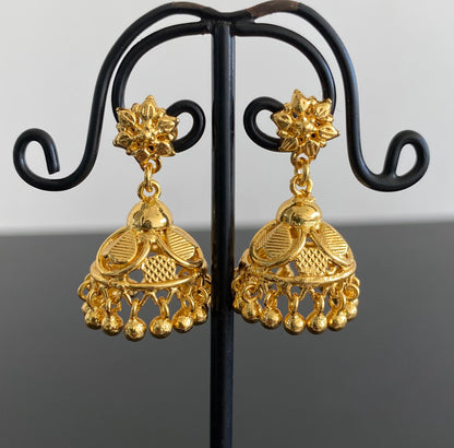 Gold tone flower heart jhumkka dj-53153