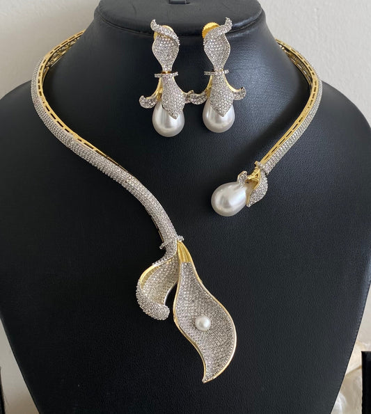 Two tone cz white stone pearl open collar/hasli necklace set dj-54350