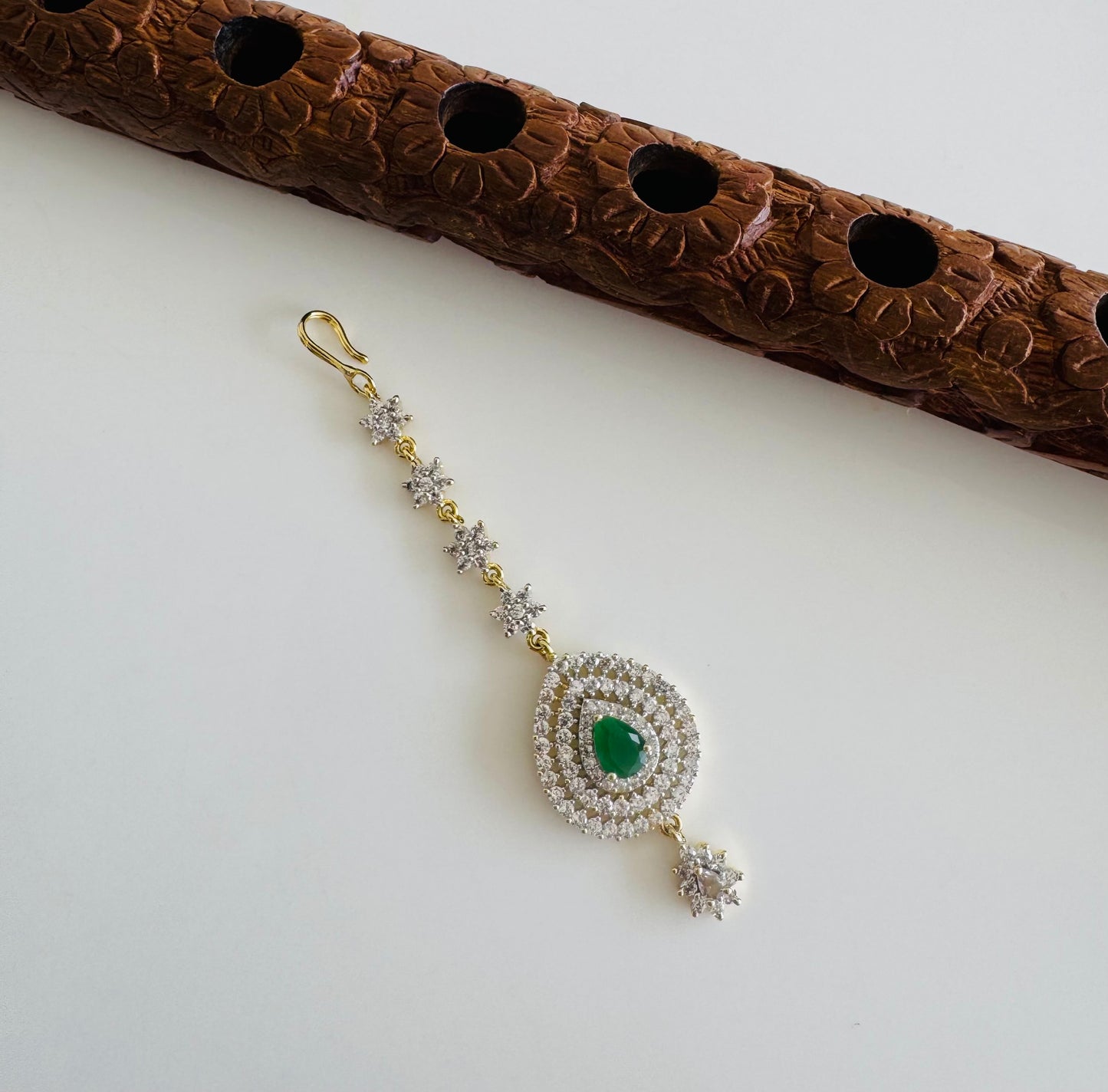 Two tone cz-green thilak stone tikka dj-51371