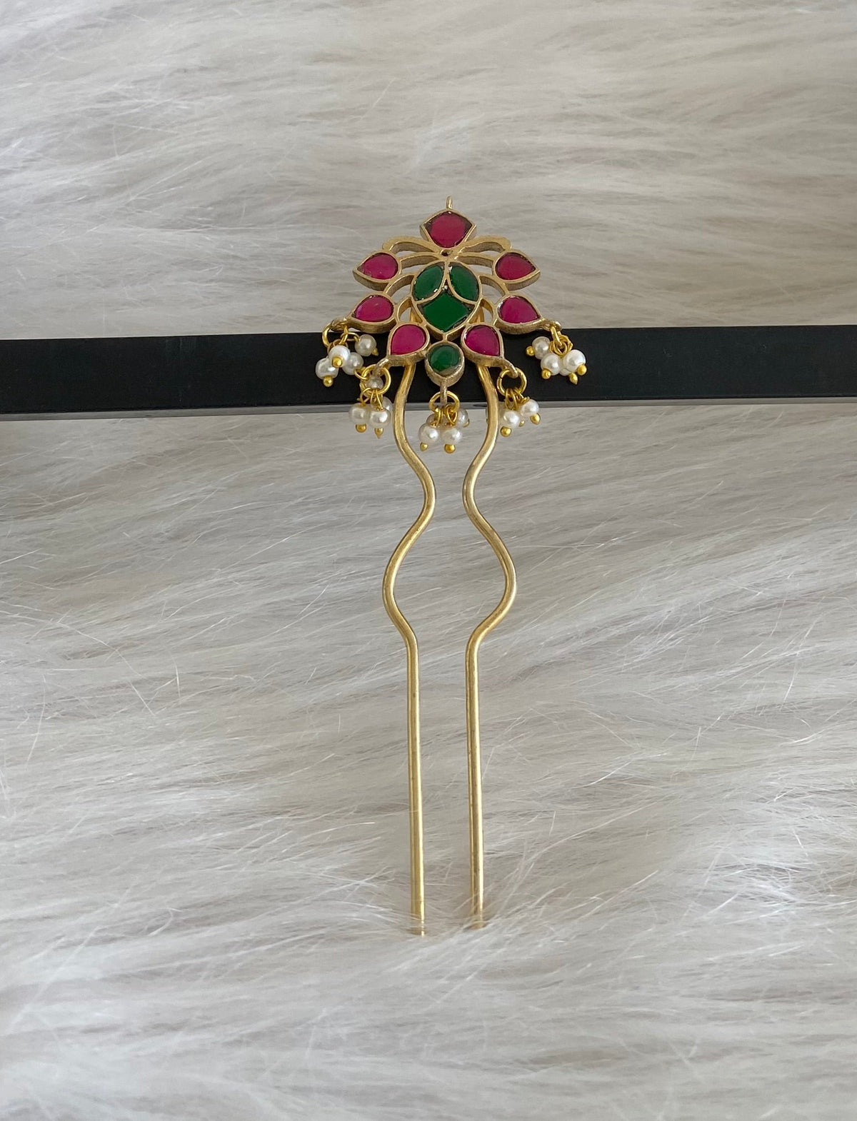 Gold tone kundan jadau kemp-green pearl hair jewel/pin dj-55061