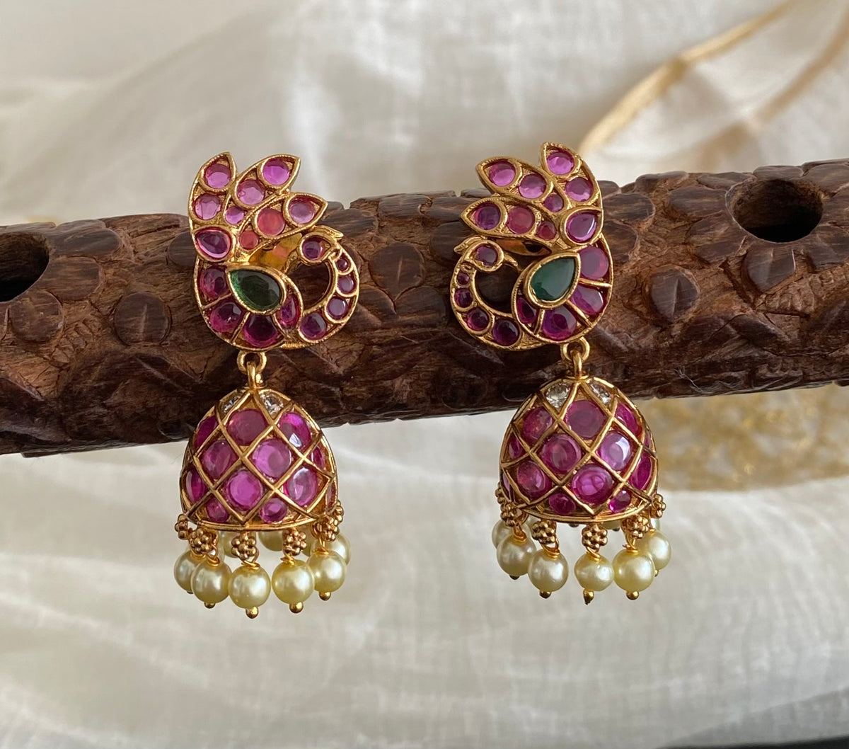 Antique gold tone kemp-green-white stone pearl peacock jhumkka dj-55093
