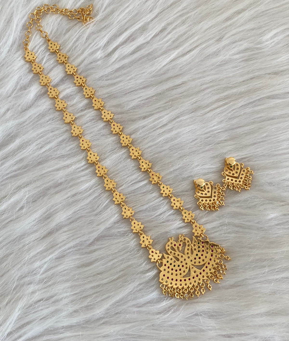 Gold tone south indian style AD white-pink-green swan short haar set Dj-54926