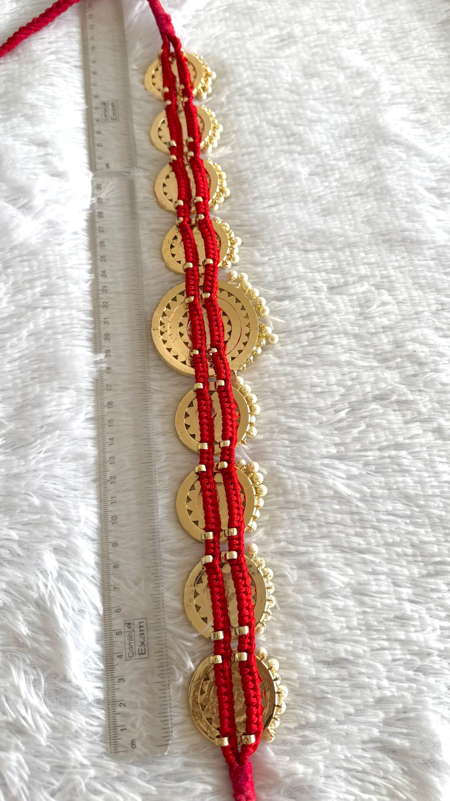 Gold tone precious kemp-green-white pearl round waist band dj-52306