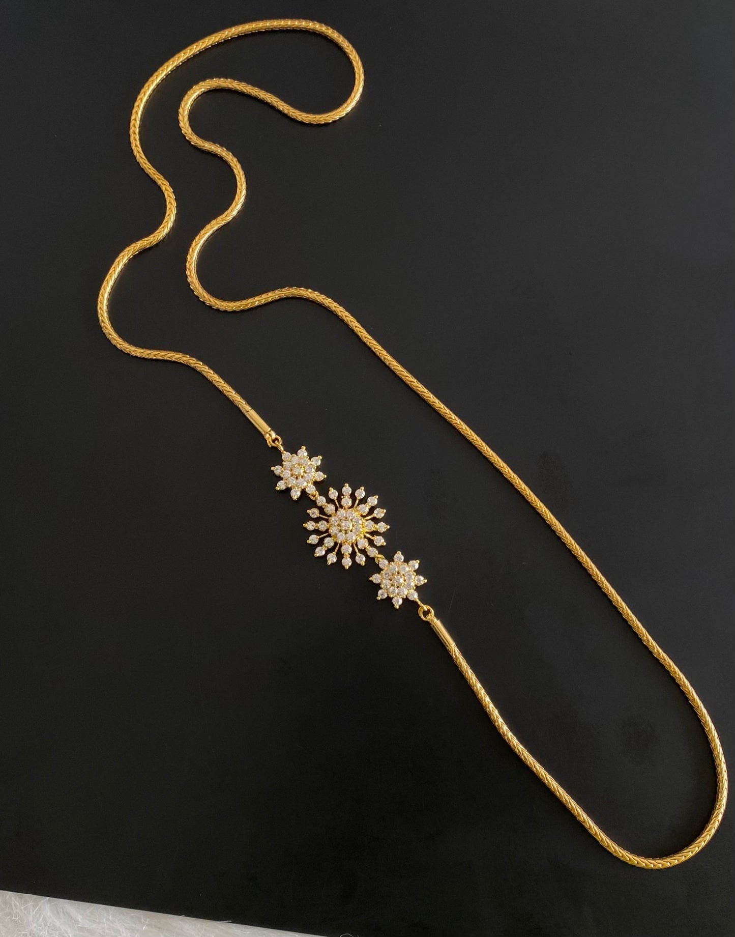 Gold tone white stone flower 30 inches mugappu chain dj-54419