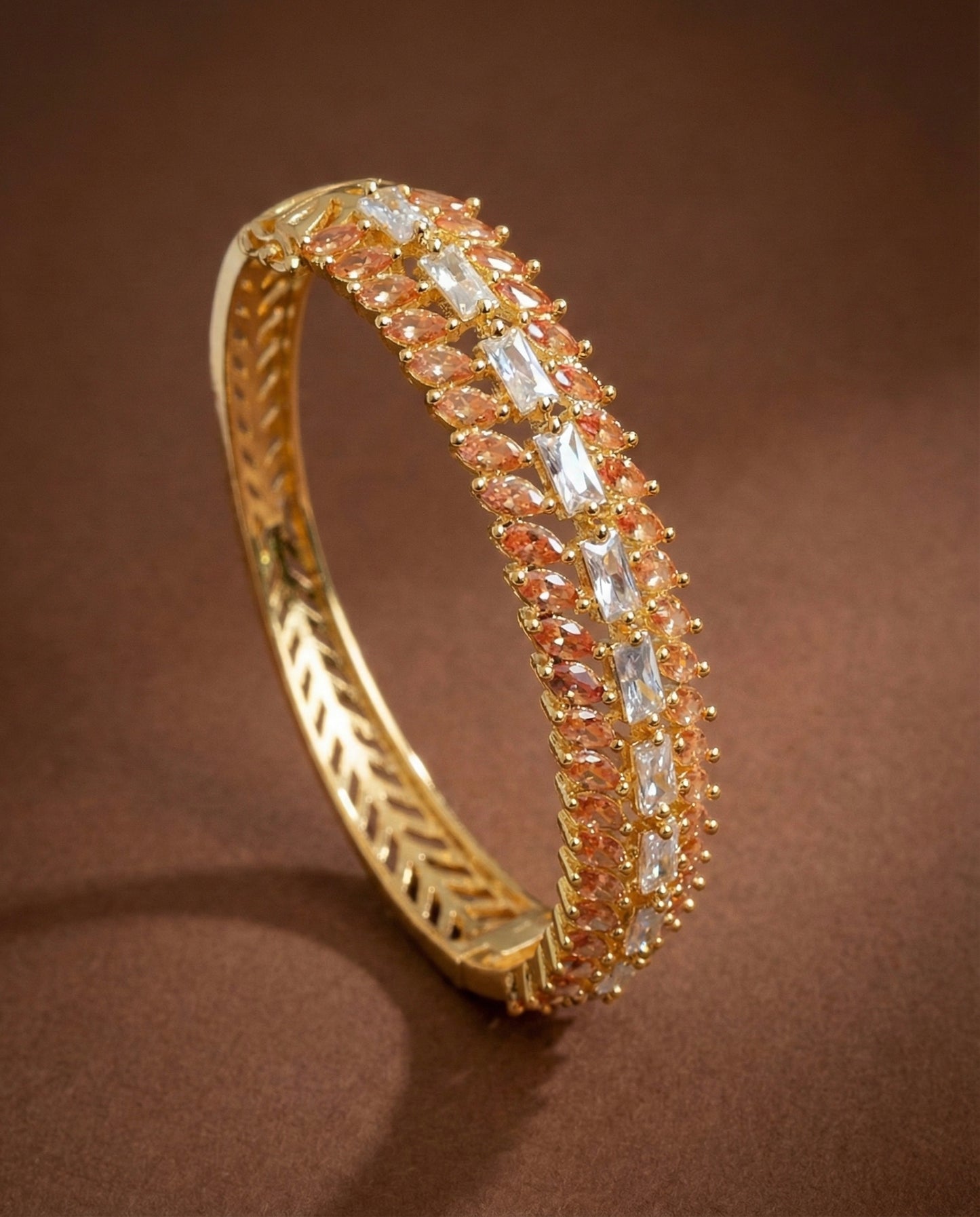 Gold tone Gold stone Bracelet DJ17914