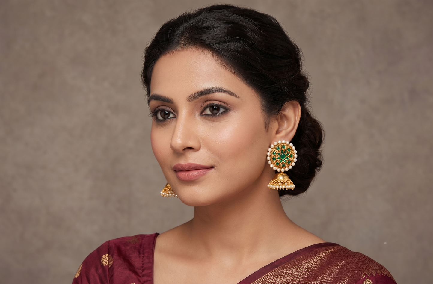 Gold tone Green Round Top Jhumkka-dj04443