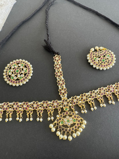 Gold tone precious kemp-green-white pearl cluster with sun and moon head set/tikka dj-52014