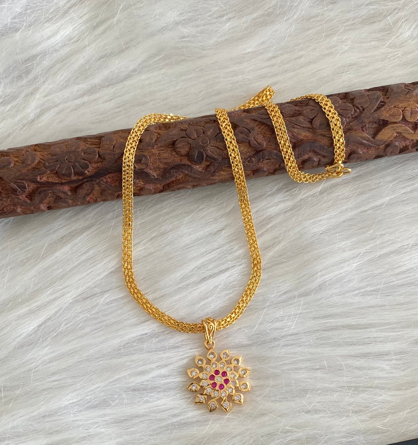 Gold tone 18 inches chain with white-pink stone pendant dj-53861