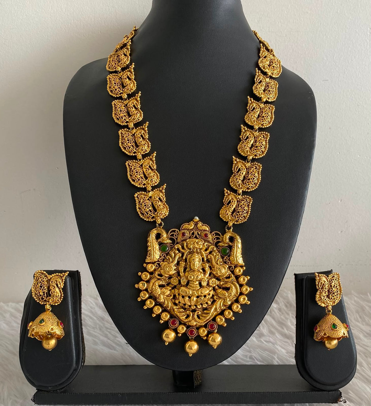 Antique Gold Tone Kemp Green Lakshmi Haar Set dj-05338