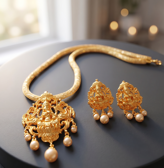 Gold tone Pearl Lakshmi Necklace Set-dj05592