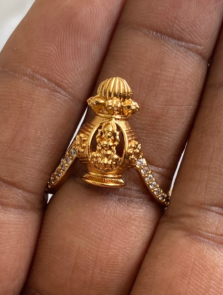 Antique gold tone white stone lakshmi vanki style finger ring dj-53679