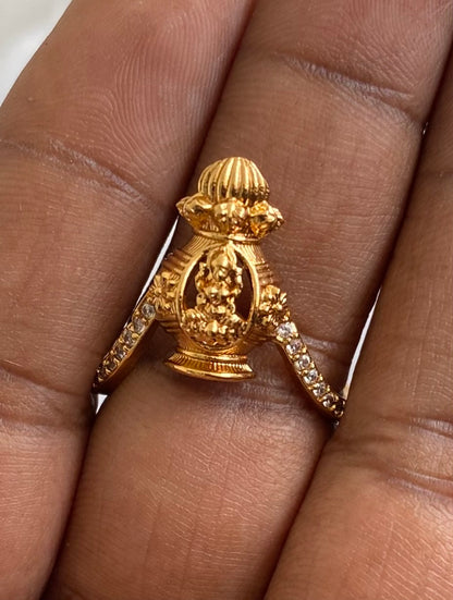 Antique gold tone white stone lakshmi vanki style finger ring dj-53679