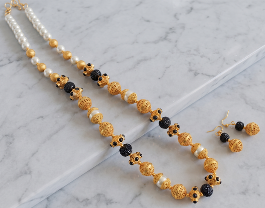 Beautiful Matte Finish Pearl Designer Balls Black Necklace Set-dj06192
