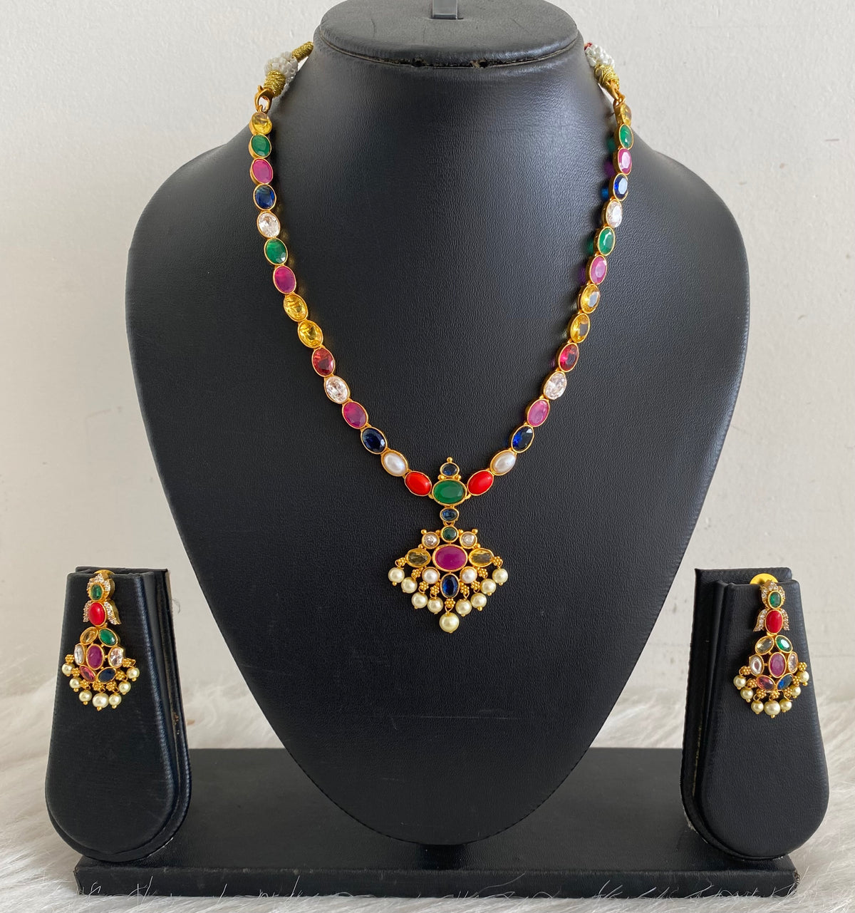 Gold tone navarathna oval stone pearl necklace set dj-54760