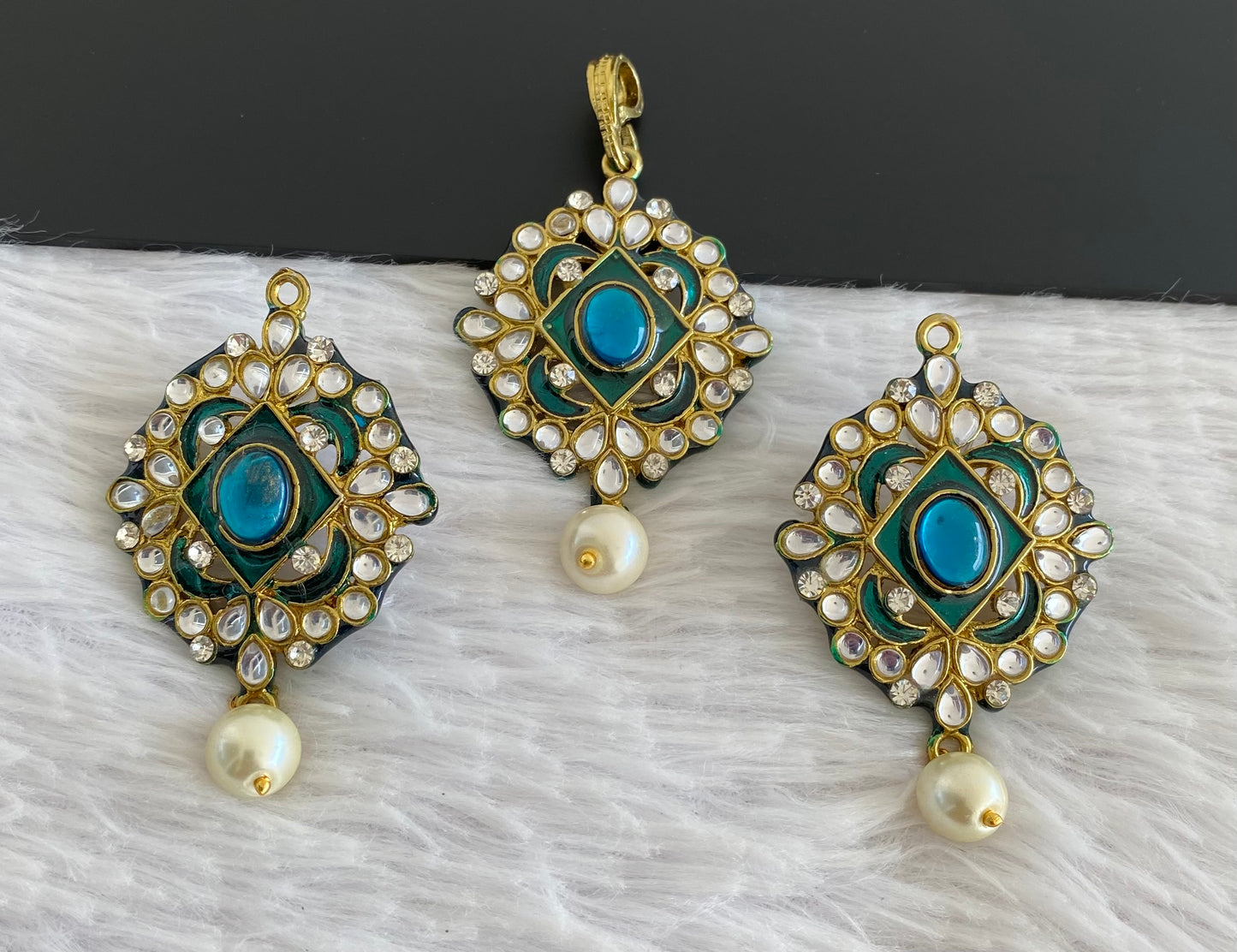 Antique gold tone meenakari Kundan pacchi  pendent set dj-52962
