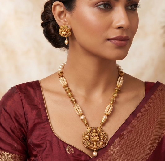 Antique gold tone pearl Lakshmi beaded necklace set dj-06435