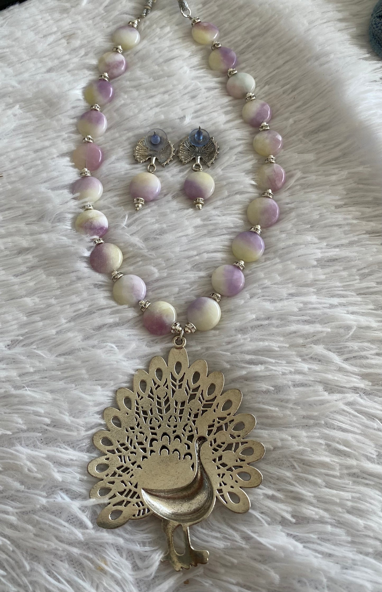 Silver tone cream purple beaded peacock pendant necklace set dj-52919