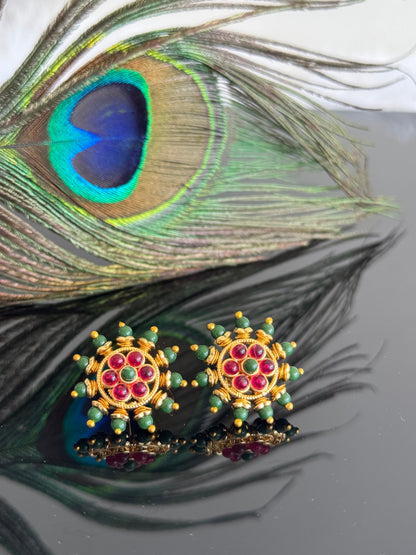 Gold tone pink-green round beaded stud/earrings dj-51597