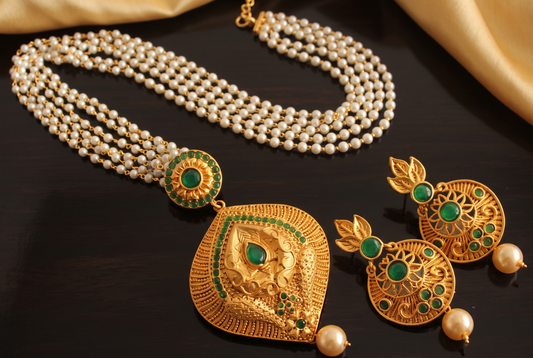 Matte Finish Emerald Pearl Necklace Set -dj06869