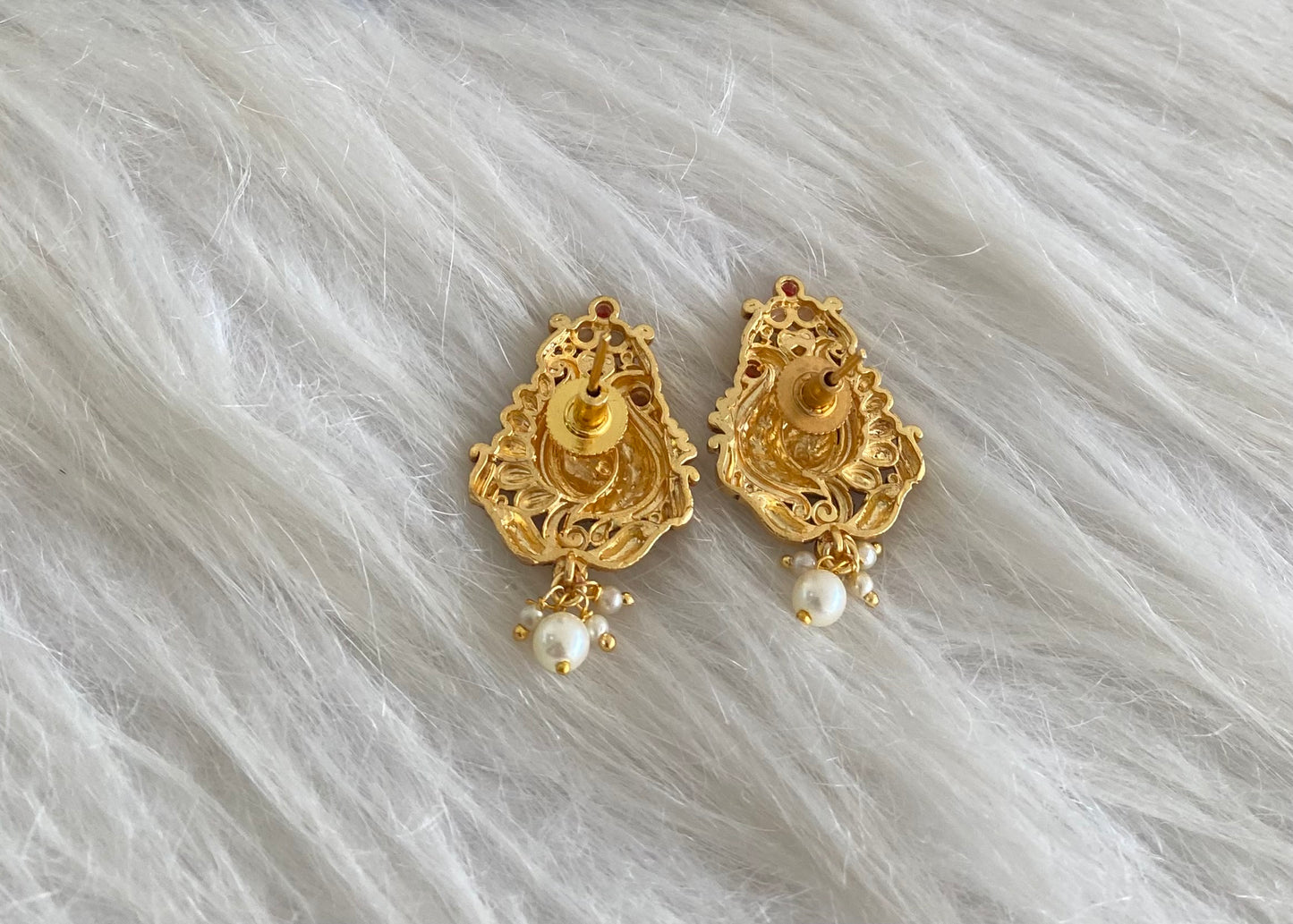 Antique gold tone coral-pearl peacock stud/earrings dj-54629