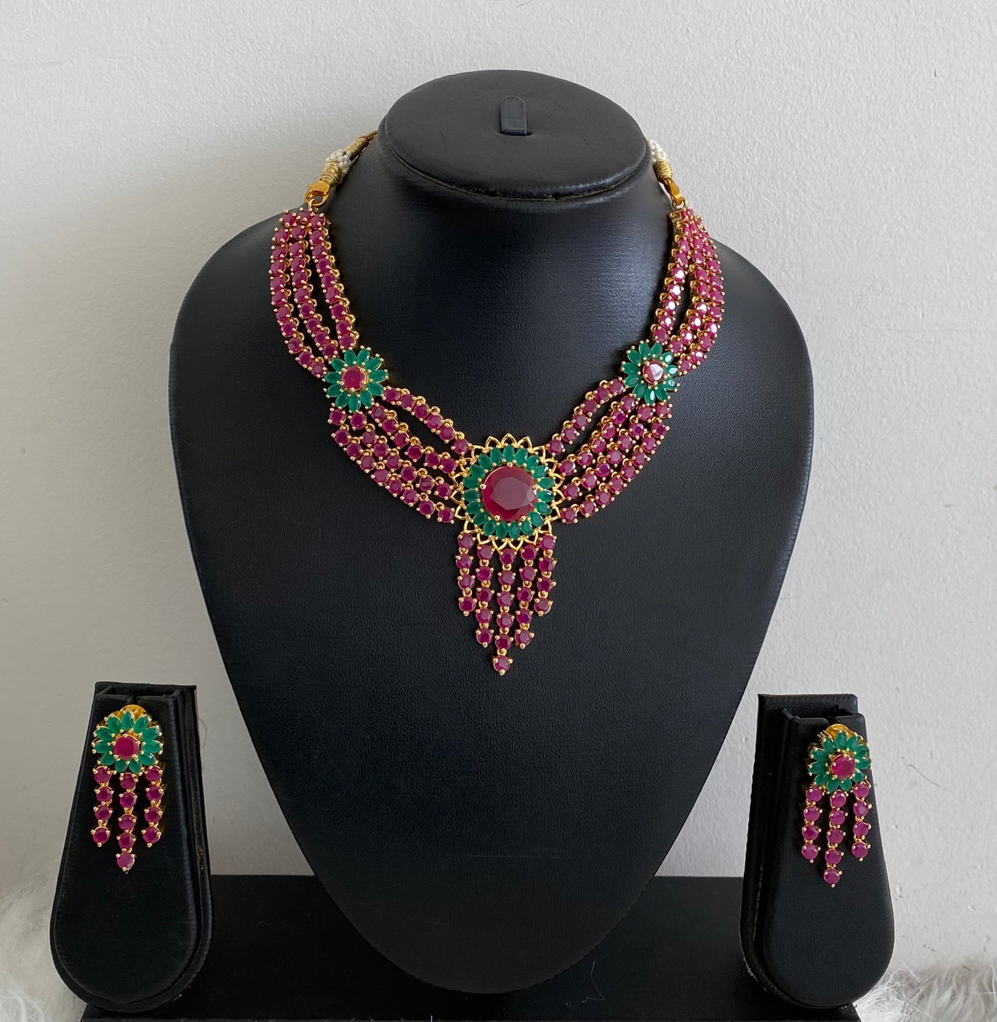 Gold tone ruby-emerald necklace set dj-07200