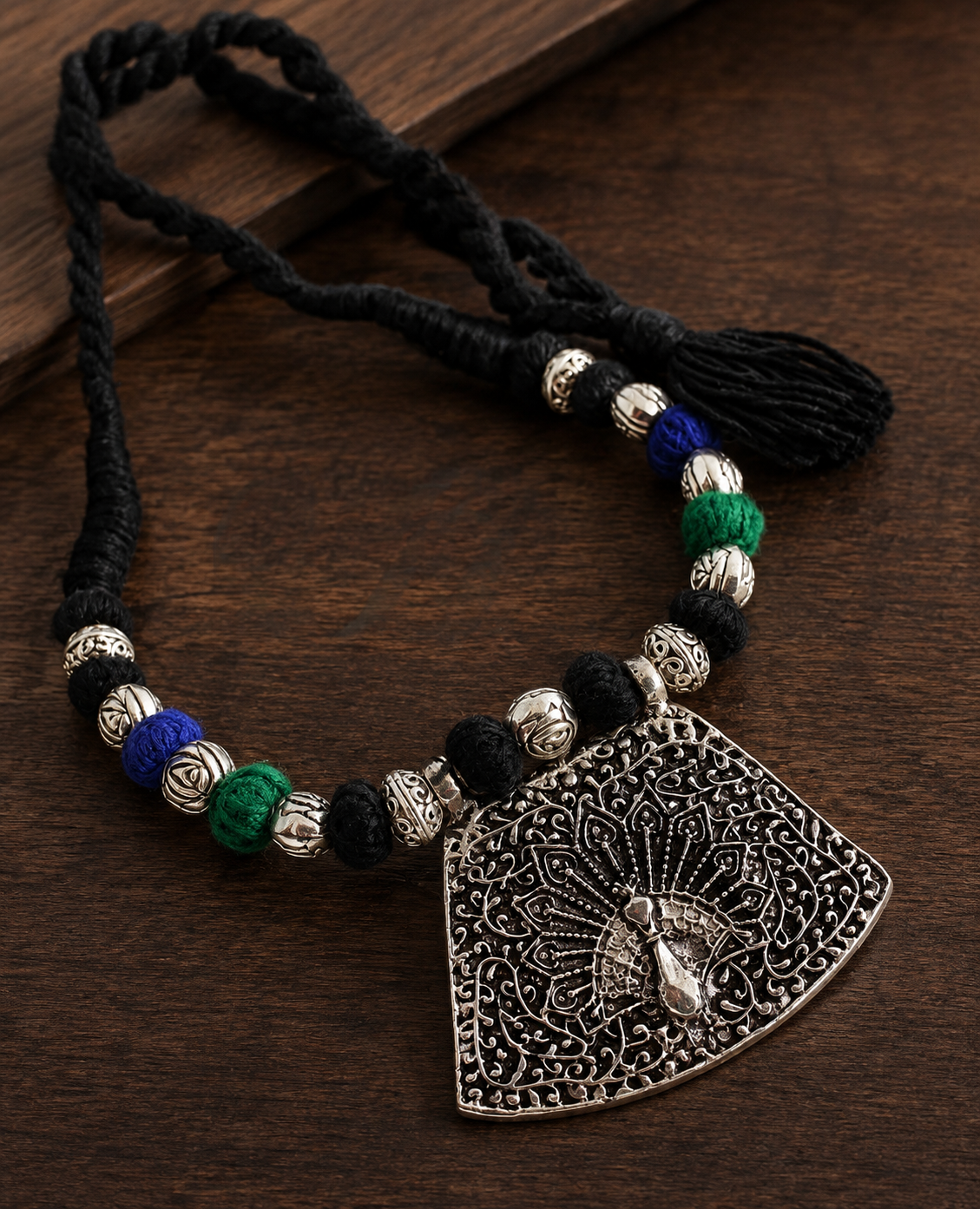 Unique Designer Silver Finish Peacock Blue-green Black Thread Necklace Set-dj07354
