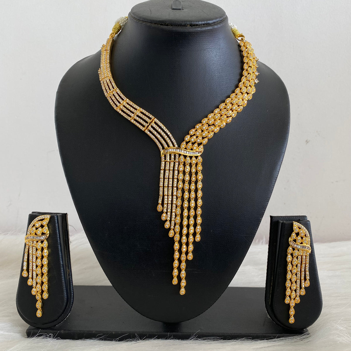 Gold tone cz white necklace set dj-07483