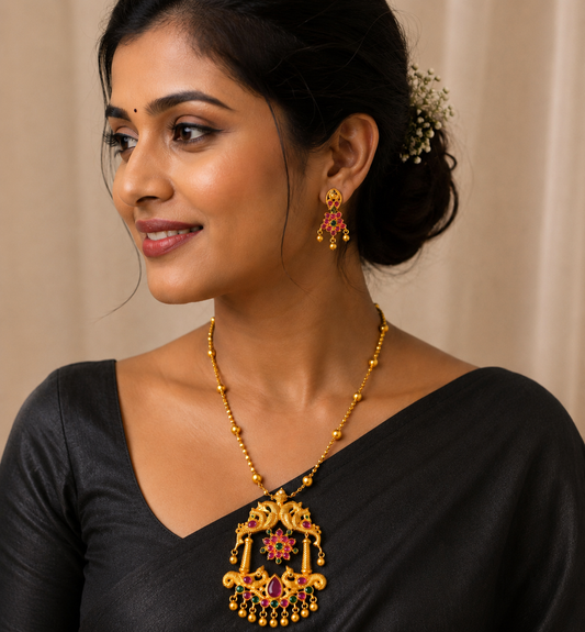 Unique Matte Finish Ruby-emerald Peacock Necklace Set-dj07701
